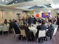 懇親会の一コマ