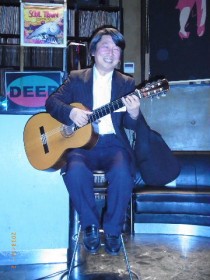 プロギタリストの竹内永和君