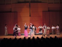 フラスキータ(山崎浩美)、メルセデス(細見涼子)