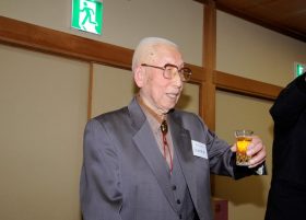  乾杯の池田さん