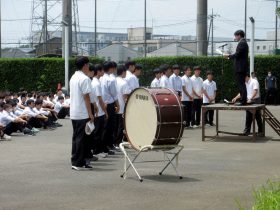 関東大会出場者の表彰の様子