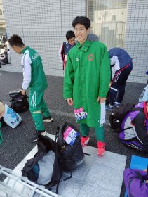 走り終わった後、満足な表情を浮かべる大江君