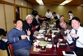 こちらも同級生と楽生師匠