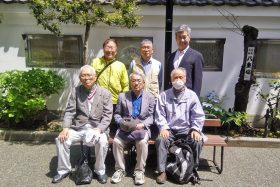 清澄庭園にて記念撮影